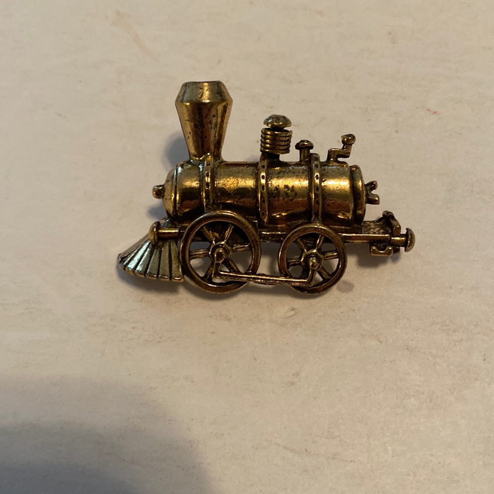 Vintage Signed Zentall Train Pin.    Tote P7